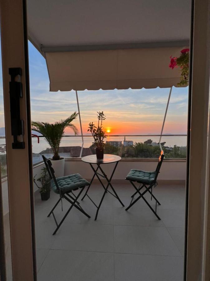 Sunny Breeze Apartment Vlorë Esterno foto